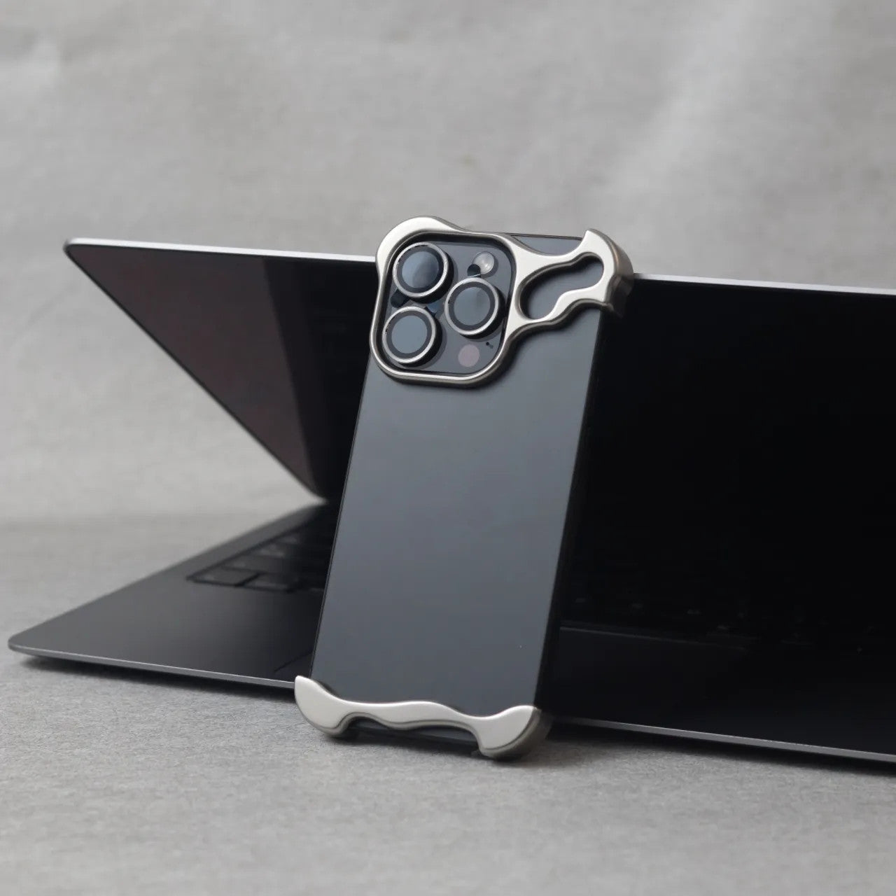 Zentro Zinc Alloy - iPhone Cases
